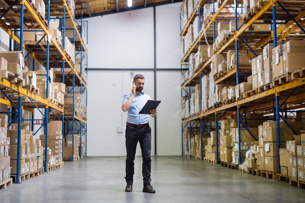 Logistics Manager in Warehouse